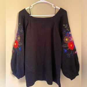 Long sleeve square neck pullover